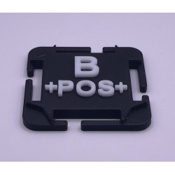 Attache molle groupe sanguin en PLA noir et blanc