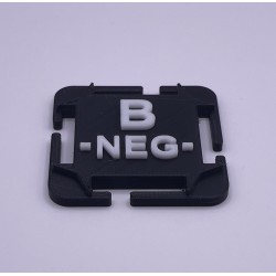 Attache molle groupe sanguin en PLA noir et blanc