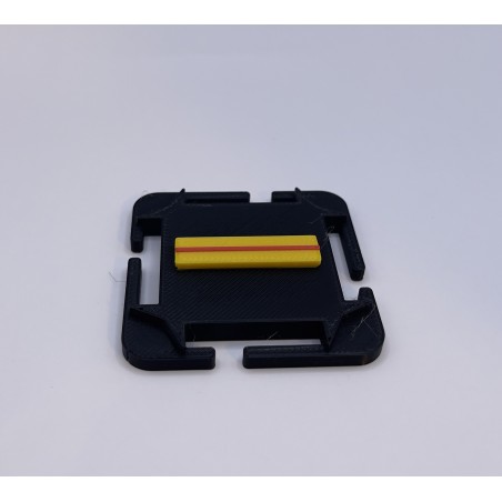 Grade d'adjudant en PLA noir, jaune et rouge